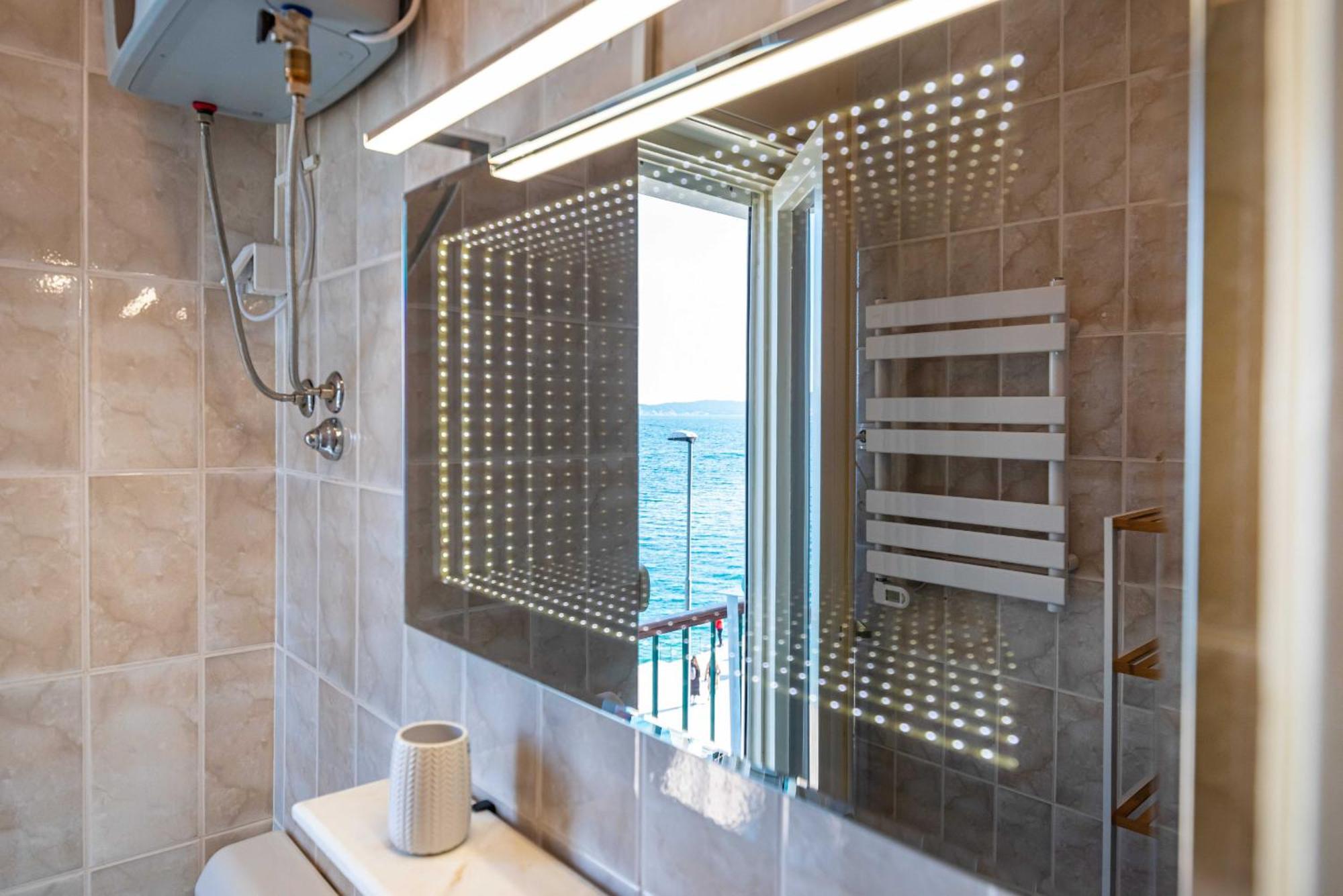 My Dalmatia - Sea View Riva Apartment Zadar