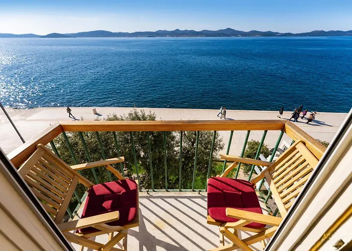 My Dalmatia - Sea View Apartment Riva